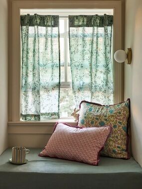 Priyanka Organic Cotton Printed Bird Café Curtains, Set of 2